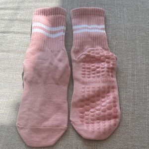 Women's Pink Non-Slip Athletic Socks
